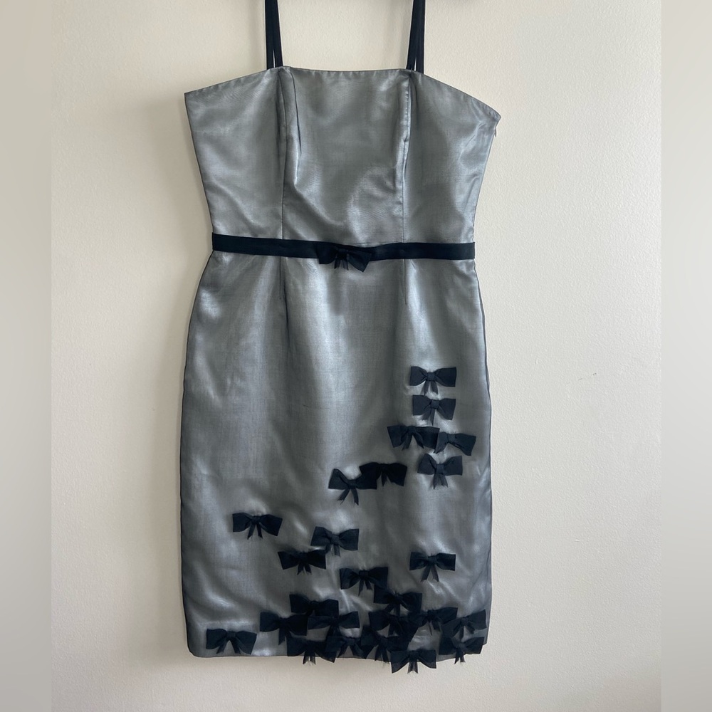 Elegant Gray Midi Dress with Black Bow Accents